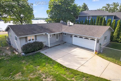 3161 Jackson Blvd, Highland, MI, 48356-2050 | Card Image