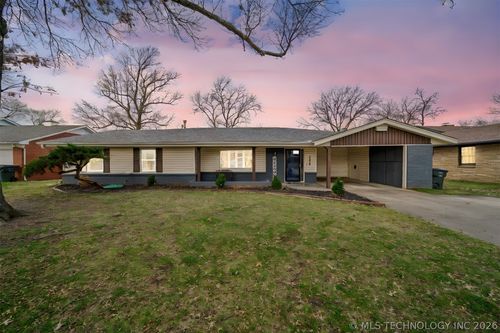 1335 N Mcfarland Pl, Claremore, OK, 74017-4229 | Card Image