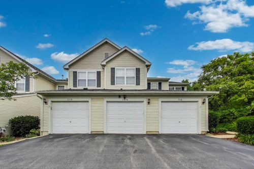 1316-1316 Brookdale Dr, Carpentersville, IL, 60110-1979 | Card Image