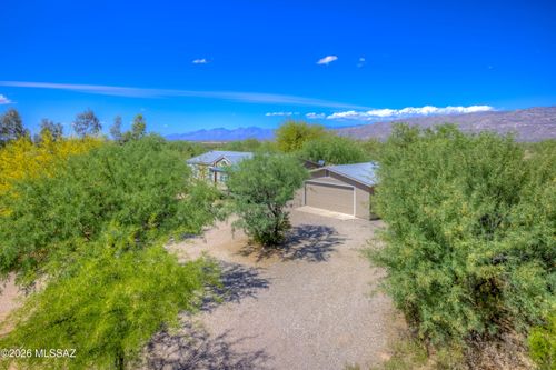 13675 E Crazy Horse Trail, Vail, AZ, 85641 | Card Image