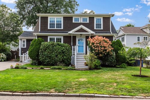 100 Dow Ave, Arlington, MA, 02476-7142 | Card Image