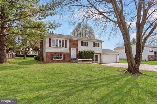 1014 Frederick Pike, LITTLESTOWN, PA, 17340-9777 | Card Image