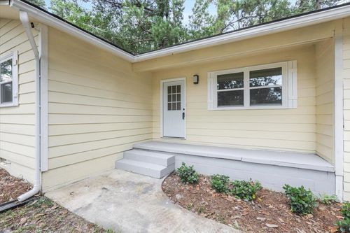 2916 Jim Lee Rd, Tallahassee, FL, 32301-7056 | Card Image