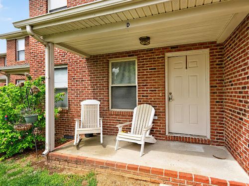 d-502 Tecumseh Trl, Versailles, KY, 40383-9259 | Card Image