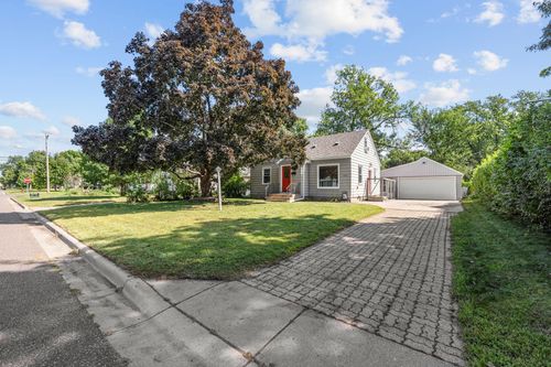 5248 Hampshire Ave N, Crystal, MN, 55428-3917 | Card Image