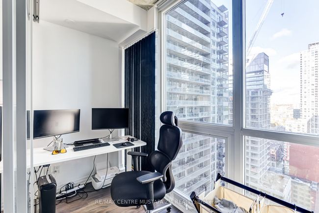 2501 - 88 Blue Jays Way, Condo with 2 bedrooms, 1 bathrooms and null parking in Toronto ON | Image 16