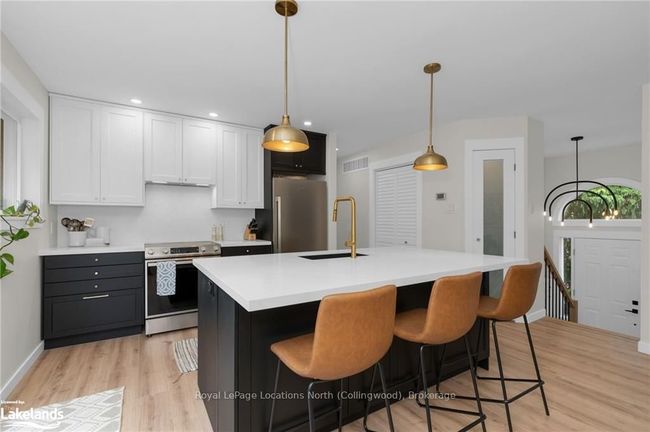 104 Leo Blvd, House other with 5 bedrooms, 1 bathrooms and 4 parking in Wasaga Beach ON | Image 10