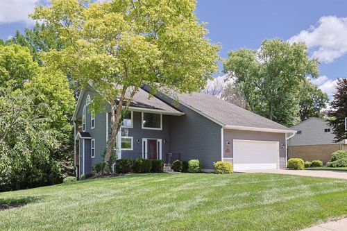 5614 Williamsburg Way, West Chester, OH, 45014-3855 | Card Image