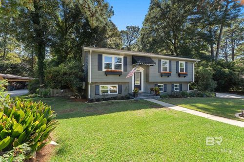 698 Cedar Ave, Fairhope, AL, 36532-2809 | Card Image
