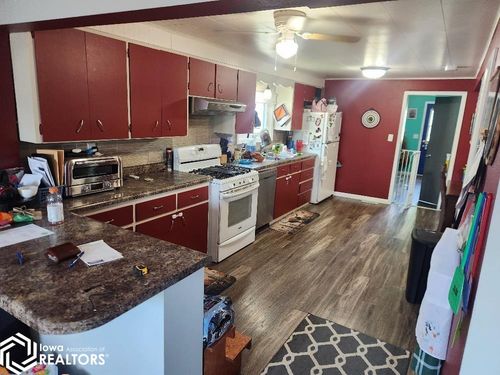 314 E 1st St, Kanawha, IA, 50447-5001 | Card Image