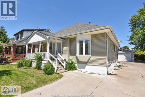 1628 Moy Avenue, Windsor, ON, N8X3J8 | Card Image