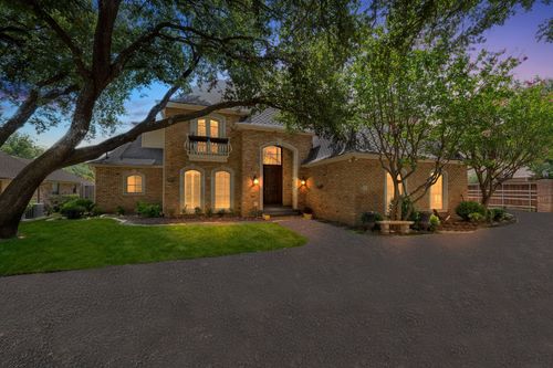 6 Heritage Ct, Grand Prairie, TX, 75050-1901 | Card Image
