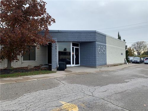 9-695 Coronation Blvd, Cambridge, ON, N1R7J9 | Card Image