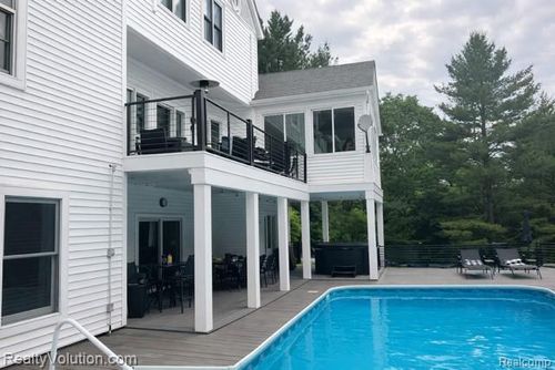 3597 Lippincott Rd, Lapeer, MI, 48446-9638 | Card Image