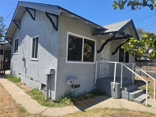 1119 Calzona, Los Angeles, CA, 90023 | Card Image