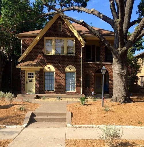 3929 Hawthorne Ave, Dallas, TX, 75219-2220 | Card Image
