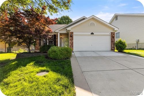 10140 Shapfield Lane, Affton, MO, 63123 | Card Image