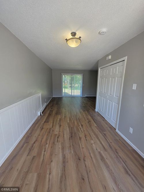 4c-333 Odanah Ave, New Richmond, WI, 54017-1474 | Card Image