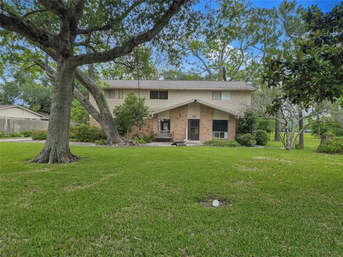 102 Post Oak Rd, Lake Jackson, TX, 77566-6160 | Card Image