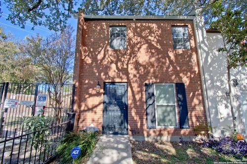 apt-4-6427 Wurzbach Rd, San Antonio, TX, 78240-3822 | Card Image