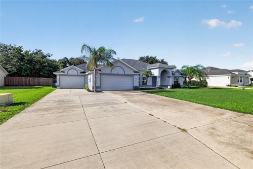 36731 Tropical Wind Ln, GRAND ISLAND, FL, 32735-8945 | Card Image