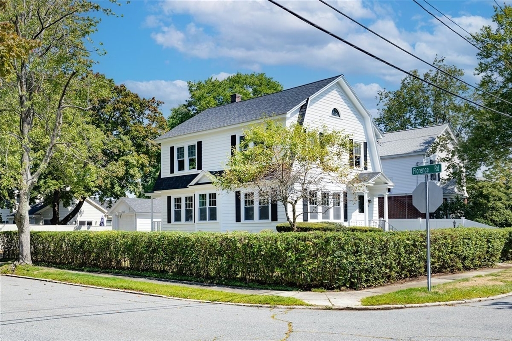 Washington Pkwy, Lowell, MA 01851