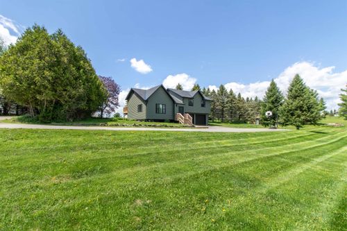 287 Lakeview Drive, Derby, VT, 05829 | Card Image