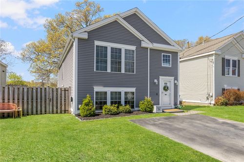 17 Plant St, Cumberland, RI, 02864-1910 | Card Image