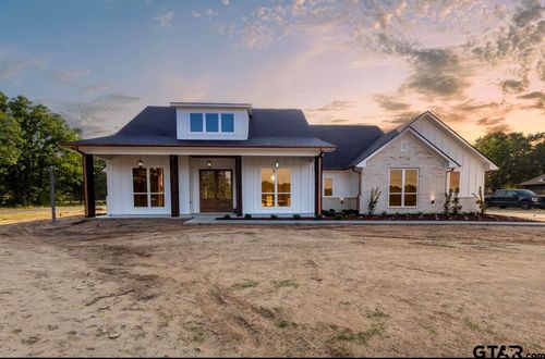 370 County Road 2462, Mineola, TX, 75773-1949 | Card Image