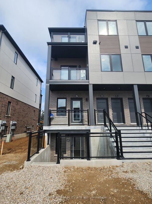 70-940 St David St N, Fergus, ON, N1M2W3 | Card Image