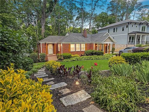 656 Timm Valley Rd Ne, Atlanta, GA, 30305-4709 | Card Image