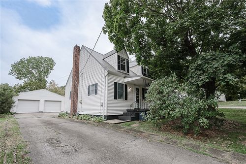 493 Maple St, Indiana, PA, 15701-3743 | Card Image