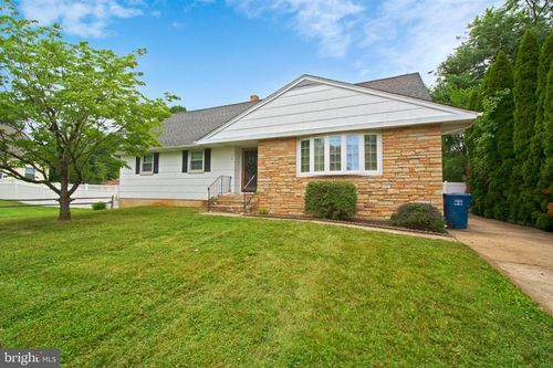 10 Smithfield Ave, LAWRENCEVILLE, NJ, 08648-3929 | Card Image