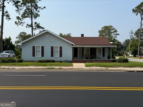 314 W 16th St, Alma, GA, 31510-2818 | Card Image