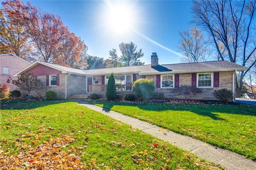 612 Church St Sw, North Canton, OH, 44720-2904 | Card Image