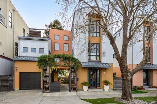 105 G St, Petaluma, CA, 94952 | Card Image