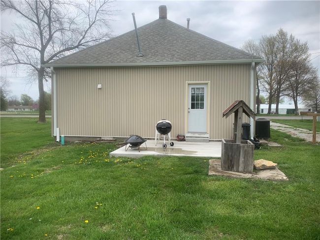 704 S Broadway St, House other with 2 bedrooms, 1 bathrooms and null parking in Jamesport MO | Image 9
