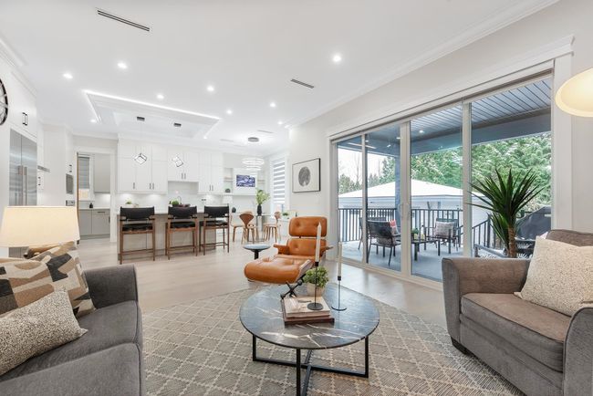 212 Blackman St, House other with 6 bedrooms, 5 bathrooms and 5 parking in New Westminster BC | Image 7