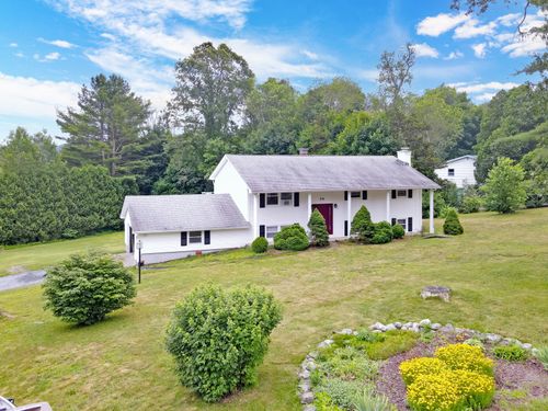 20 Overlook Dr, Preston, CT, 06365-8815 | Card Image