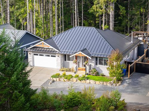 120 Trailhead Cir, Shawnigan Lake, BC, V8H2J1 | Card Image
