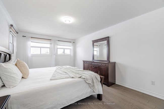 166 Killian Rd, House other with 5 bedrooms, 4 bathrooms and 2 parking in Maple ON | Image 23