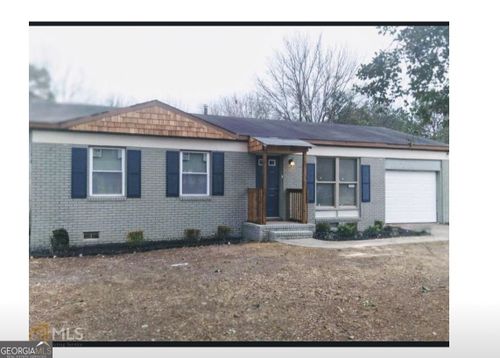 2824 Village Green Drive, Macon, GA, 31206 | Card Image