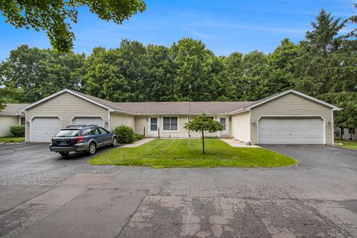 5973 Woodsong Way, Kalamazoo, MI, 49009-8206 | Card Image