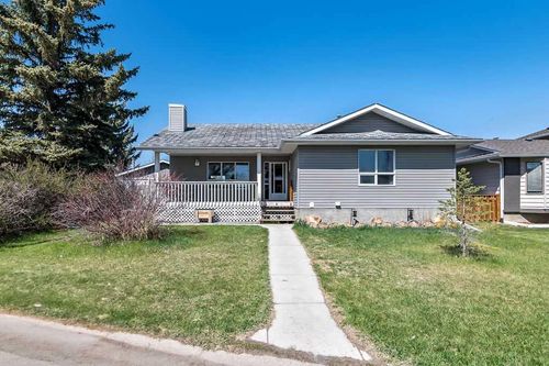 137 Bonitz Court, Carseland, AB, T0J0E4 | Card Image