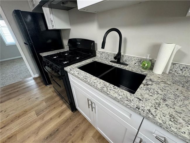 2831 Palm Dr, Home with 2 bedrooms, 1 bathrooms and 3 parking in Atlanta GA | Image 5