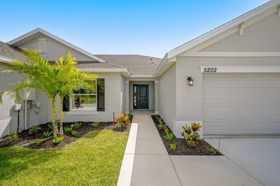 5161 Modeno Street, Home with 4 bedrooms, 3 bathrooms and null parking in Fort Pierce FL | Image 2