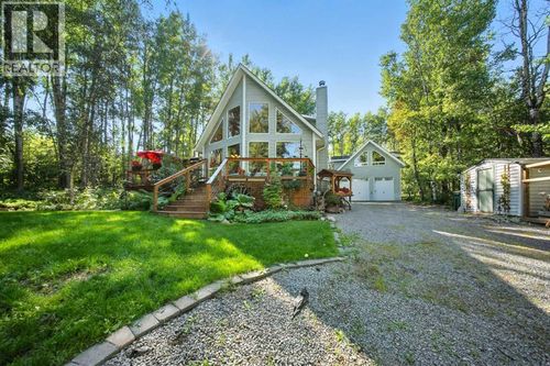 42 Sunnyside Rd, Ponoka County, AB, T0C2J0 | Card Image