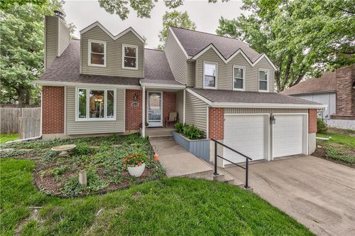 15118 83rd St, Lenexa, KS, 66219-1522 | Card Image