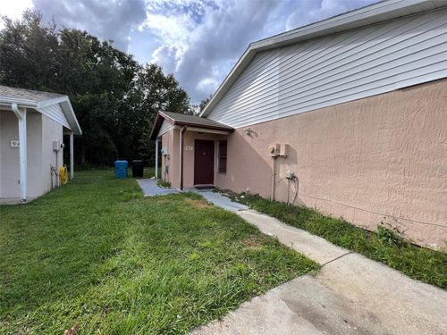 942 Loquat Tree Rd, Orlando, FL, 32811-8301 | Card Image