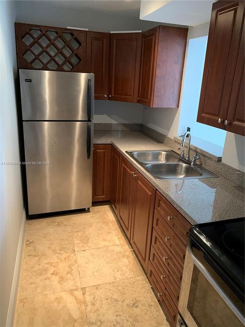 apt-229-1740 Nw North River Dr, Miami, FL, 33125-2358 | Card Image